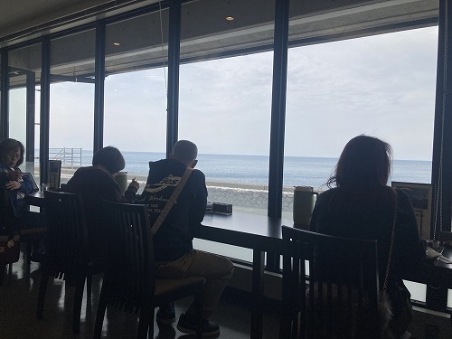 ���̉w�L�����b�Z����