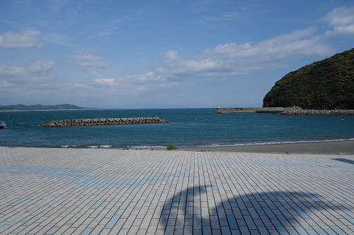 �y��������@�O�z��